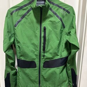 GORE-TEX Women's Fitted Running Jacket